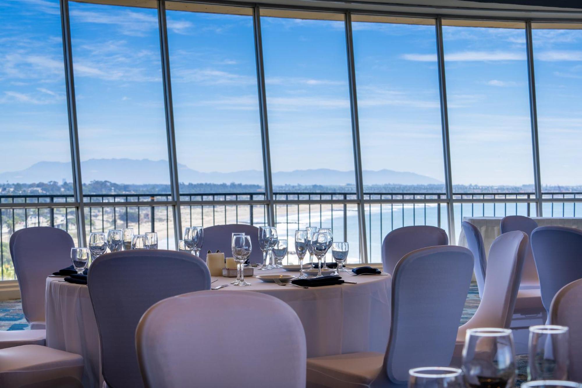 Crowne Plaza Ventura Beach By Ihg Εξωτερικό φωτογραφία
