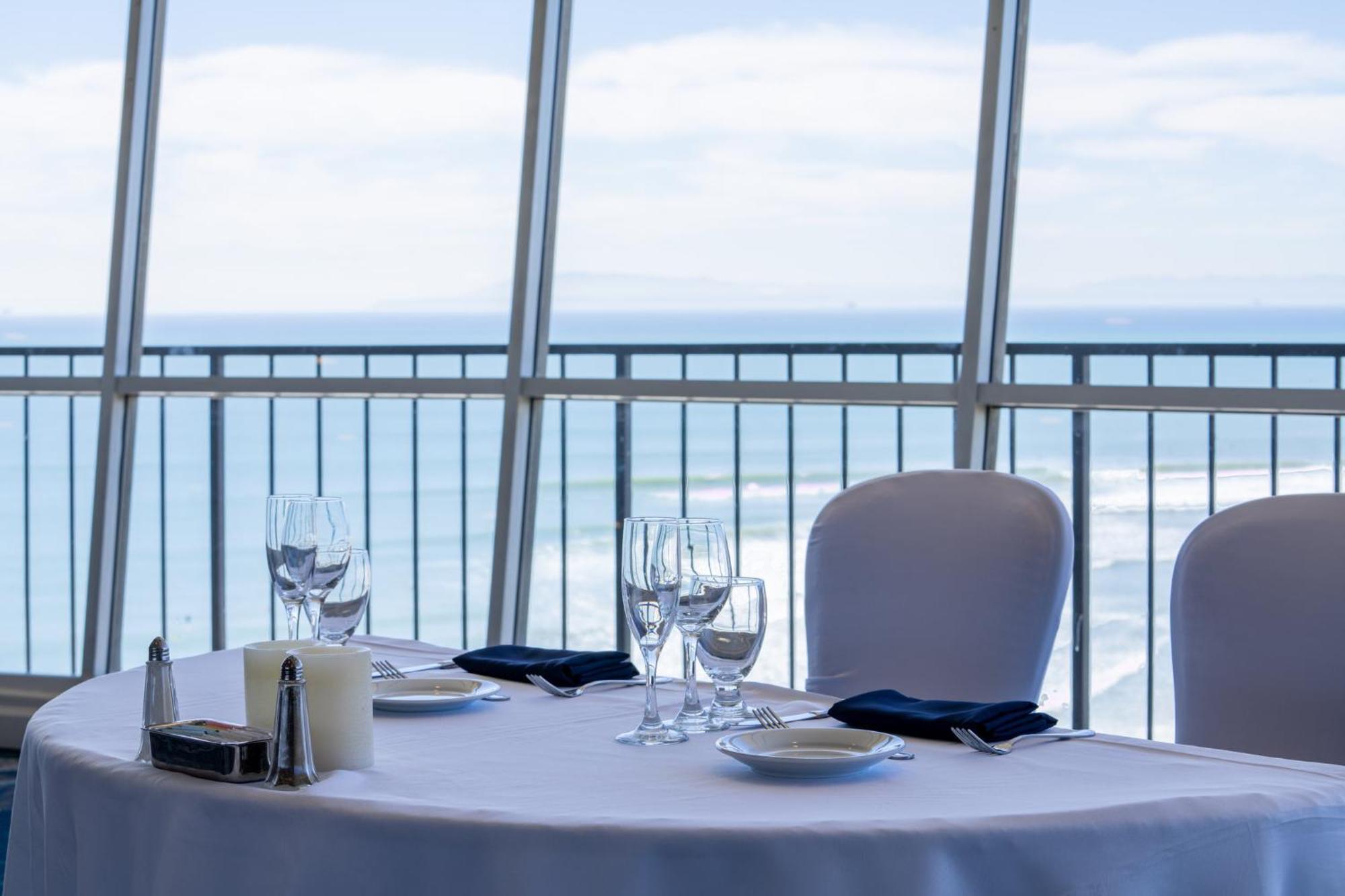Crowne Plaza Ventura Beach By Ihg Εξωτερικό φωτογραφία